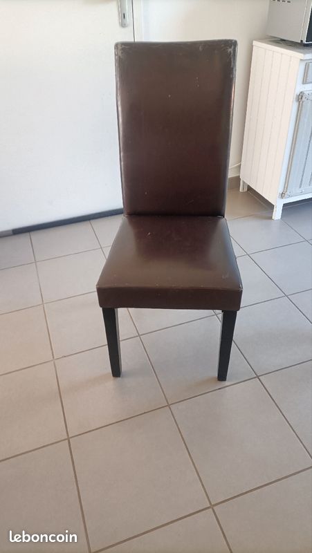 Ameublement table et chaises (image 2)