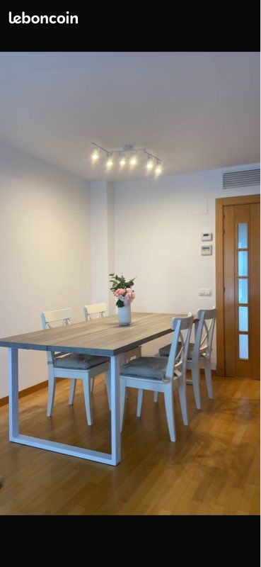 Table et chaises salon (image 2)