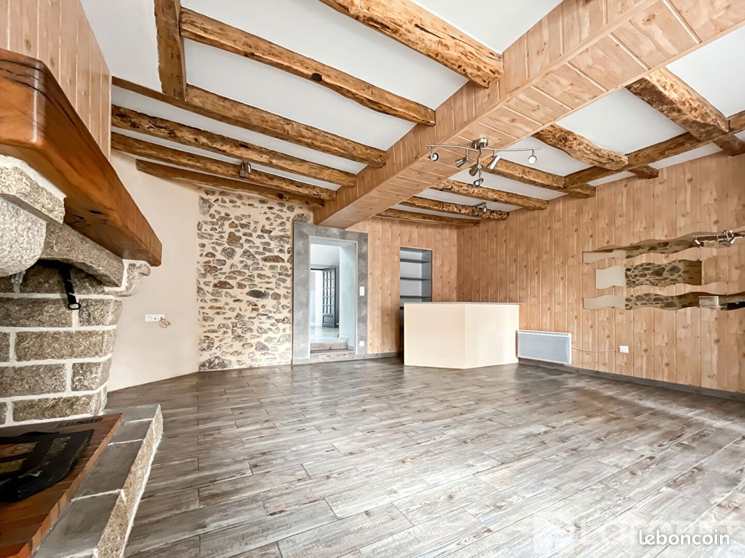Maison 4 pièces 71 m² · à Coron · 71 m² · 590 €/mois