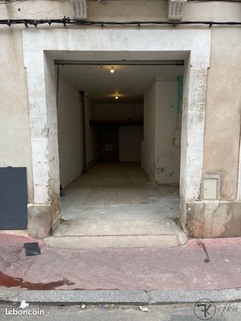 Parking 30 m² · à Montpellier · 30 m² · 300 €/mois