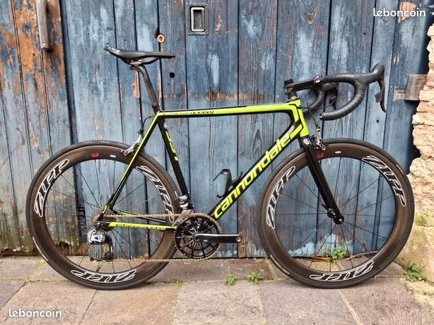 Vélo De Course Ancien Vintage - Groupe Shimano 105 - Cadre Acier - À Restaurer