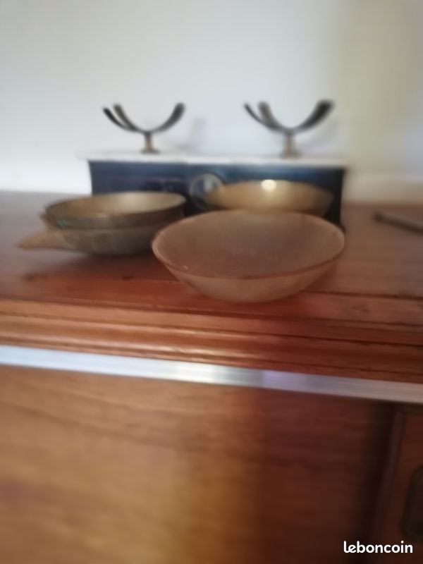 Balance ancienne (image 2)