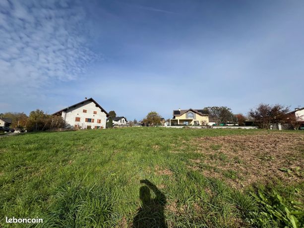 Terrain 1105 m² Groisy