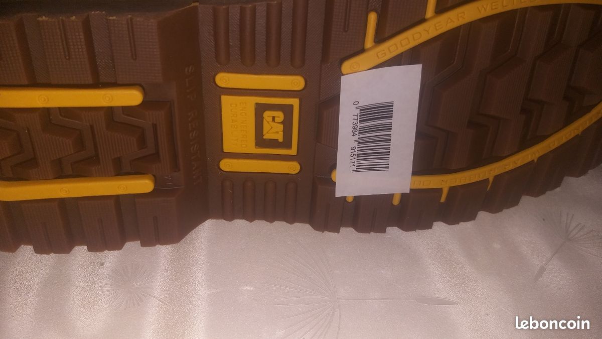 Chaussures Caterpillar taille 43 (image 8)