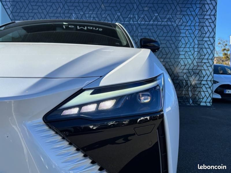 Lexus RZ 500e Executive MC26 (image 5)
