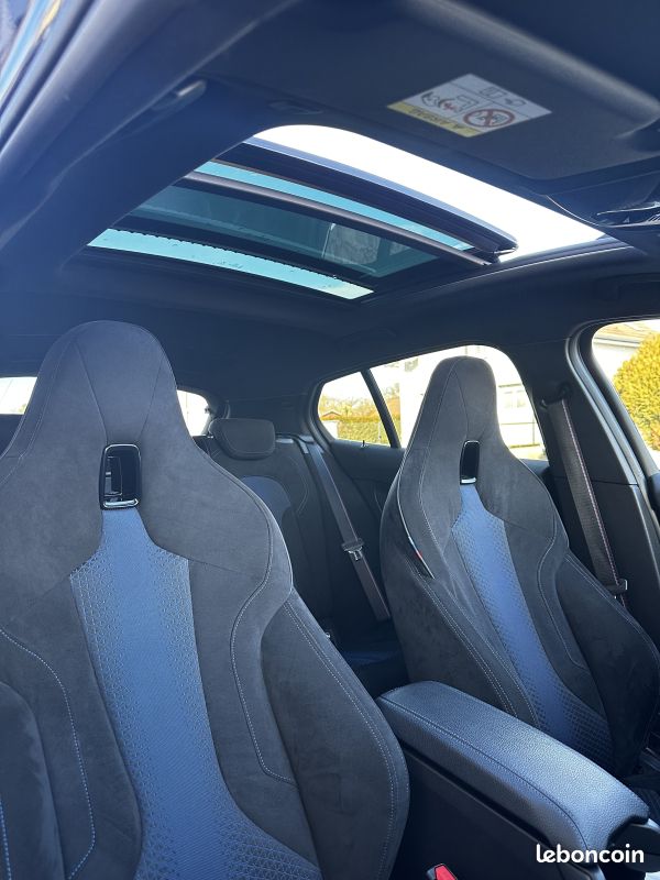 BMW Série 1 (F40) M135i xDrive 2.0 i 306 ch Performance (image 19)