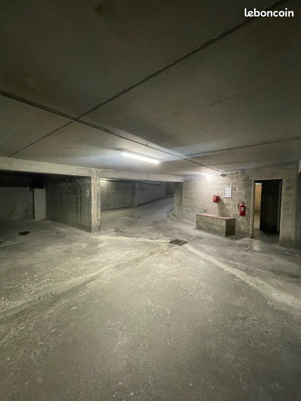 Place de parking Nice · 110 €/mois