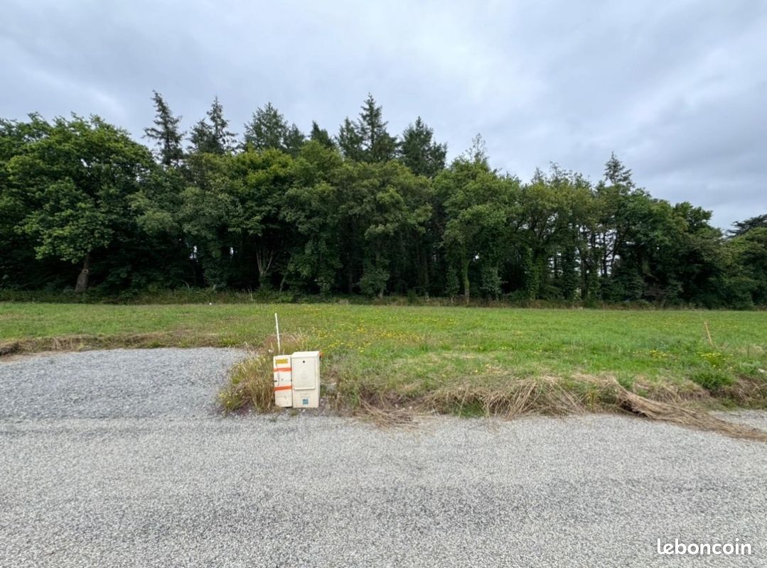 Terrain 651 m² · à Ploërmel · 651 m² · 65 845 €