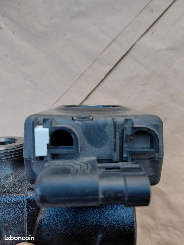 Circulateur pompe a chaleur Daikin (image 3)