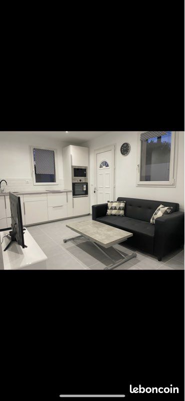 Location studio (image 1)