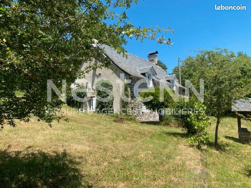 Maison 6 pièces 167 m² · à Sarroux - Saint Julien · 167 m² · 369 500 €