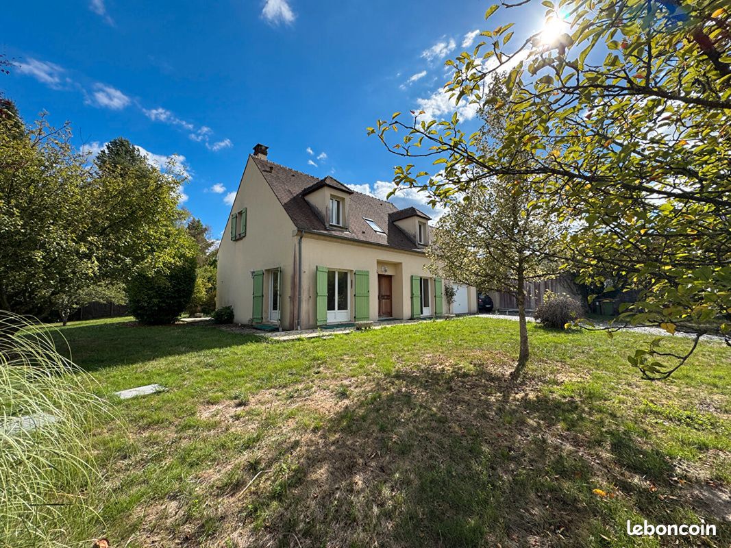 Maison 6 pièces 156 m² · à Gambaiseuil · 156 m² · 480 000 €