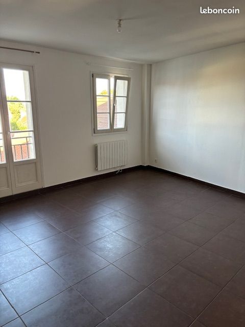 Location appartement 2 pièces état neuf avec parking (image 3)