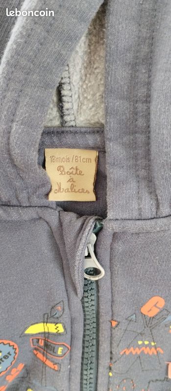 Sweat zippé à capuche (image 2)