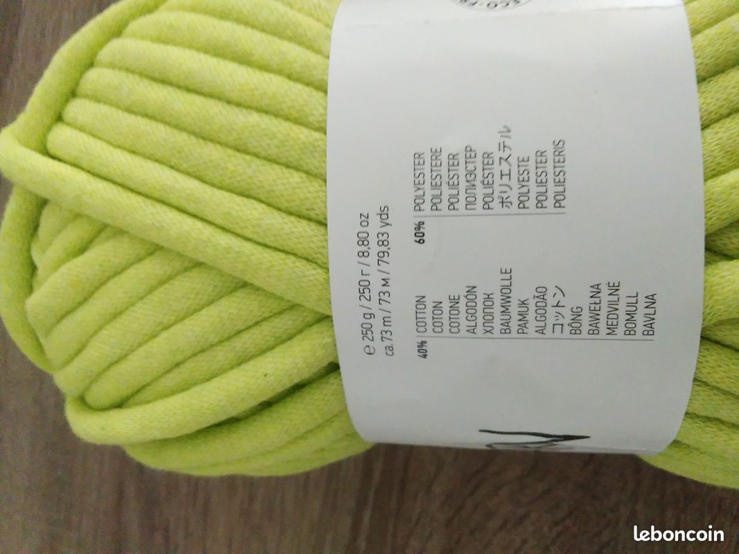 Lot 6 pelotes Yarn (image 4)