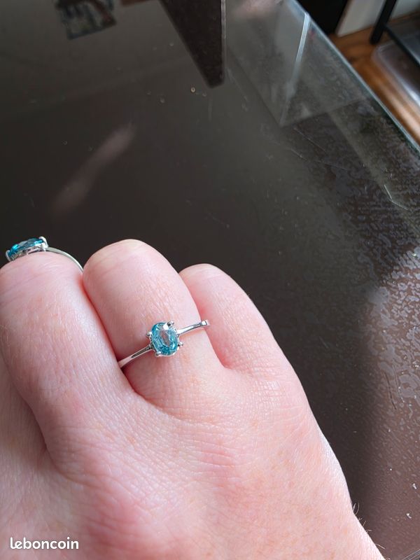 Bague Argent Avec Topaze Bleue 27x16 Mm - Taille 58-59 - Neuf Sans Emballage