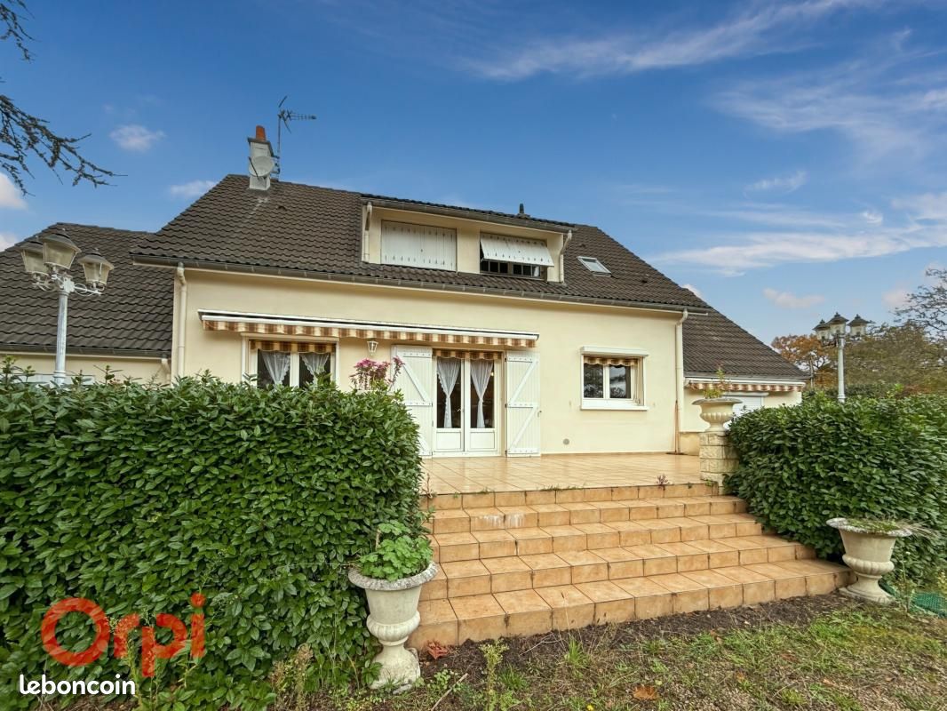 Maison 4 pièces 138 m² · à Villefranche-sur-Cher · 138 m² · 178 000 €