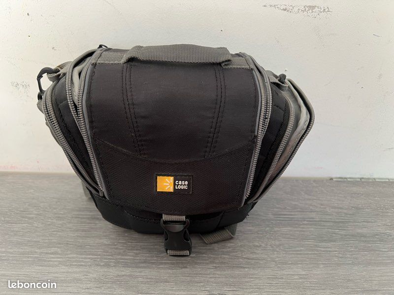 Canon EOS 1000D + objectif 18-200mm (image 9)