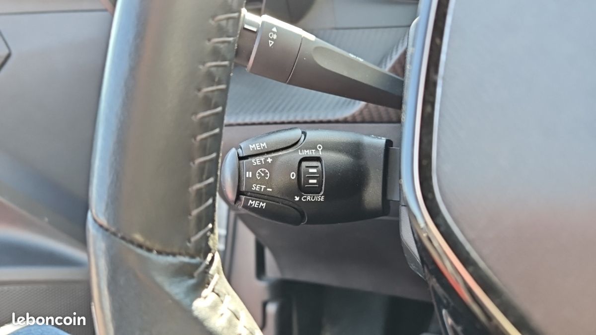 Peugeot 2008 PURETECH 130 SS BVM6 STYLE (image 21)