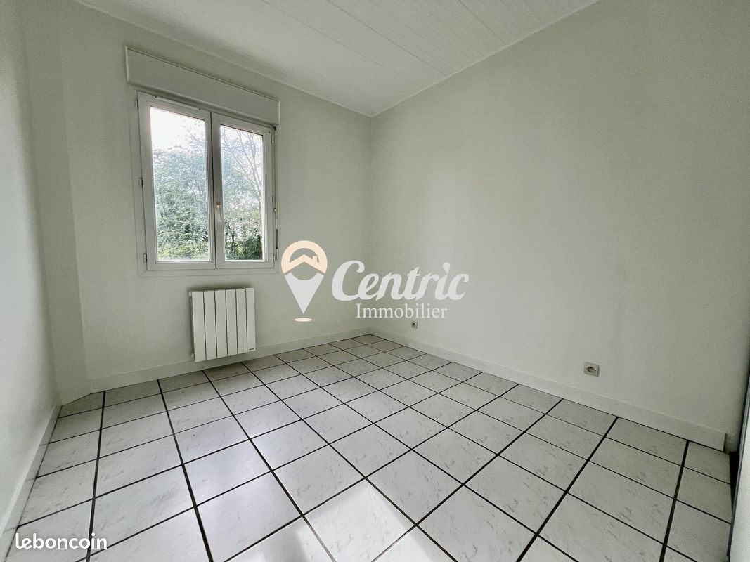 Propriété 4 pièces 85 m² - Bressuire 79300 (image principale 5)