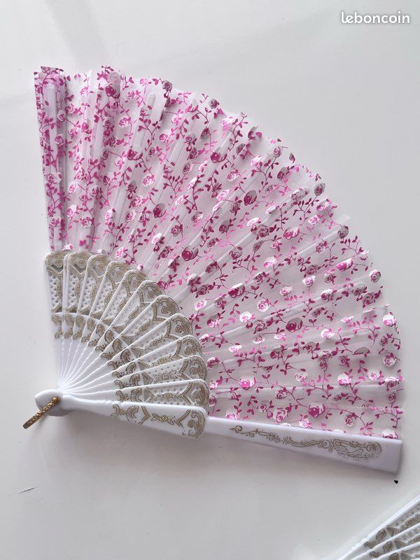 Lot de 2 éventails blanc rose (image 2)