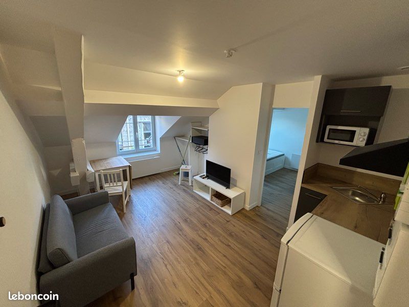 Appartement 3 pièces 25 m² · à Saint-Étienne · 25 m² · 490 €/mois