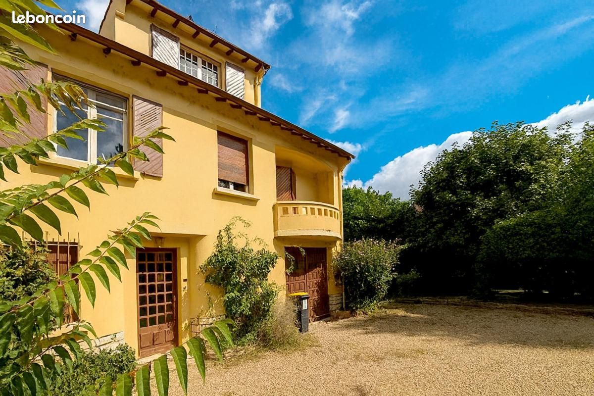 Maison 10 pièces 230 m² · à Verdun-Ciel · 230 m² · 162 000 €