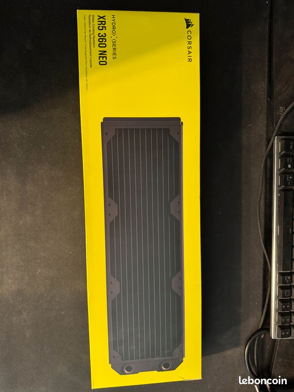 Corsair Hydro X Series XR5 (Radiateur 240mm) - Absolute PC
