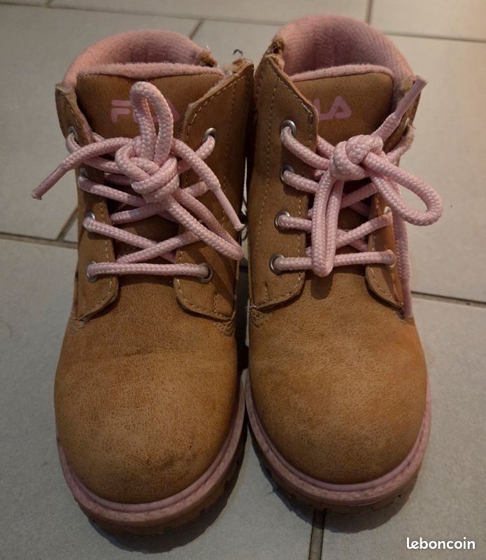 Chaussure hiver Fila taille 26 Chaussures