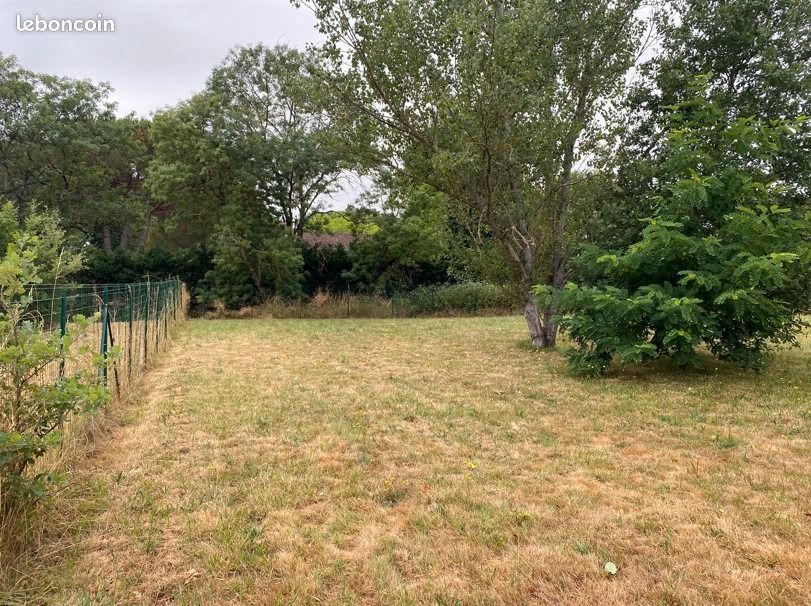 Terrain 600 m² Savenes · à Savenès · 75 000 €
