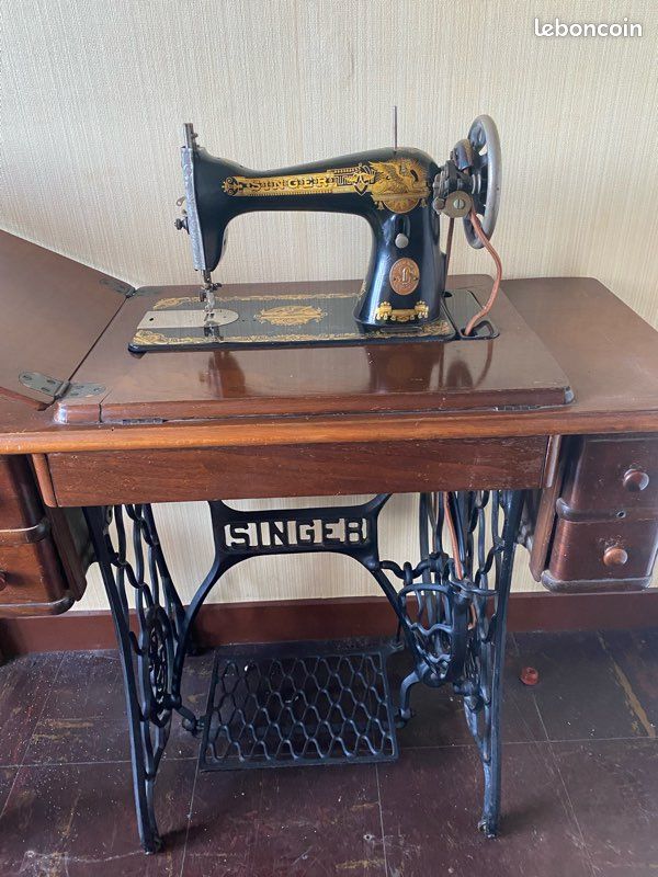 Machine à coudre Singer (image 1)