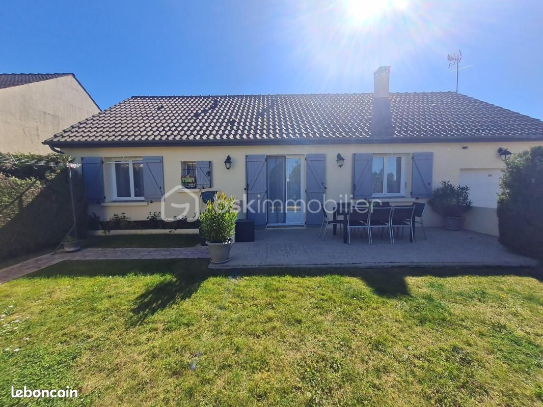 Maison 4 pièces 515 m² · à Cannes-Écluse · 515 m² · 240 000 €