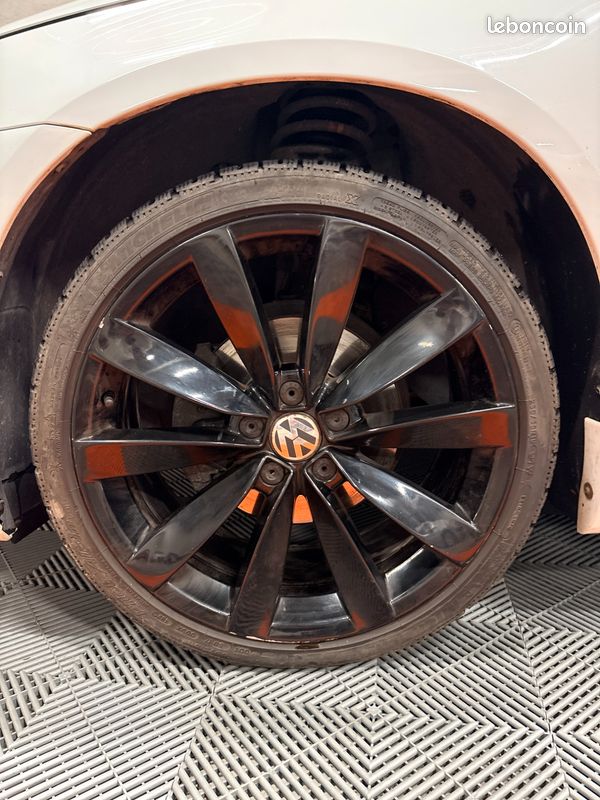 VOLKSWAGEN SCIROCCO 2.0 TDI 150 R LINE BLACK SESSIOn (image 23)