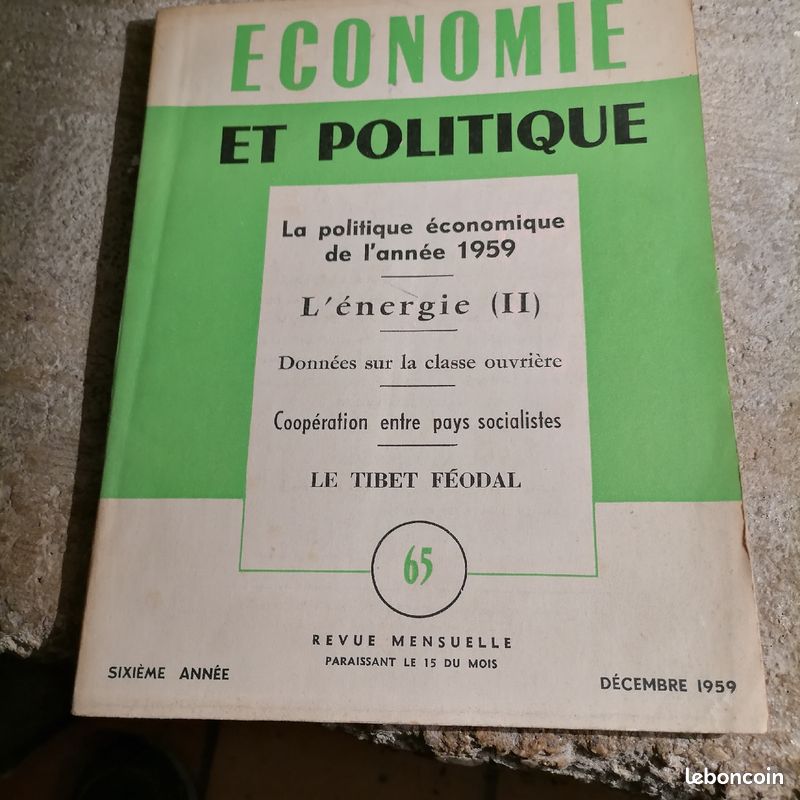 Lot de 10 numéros de la revue "économie et politique" (image 1)