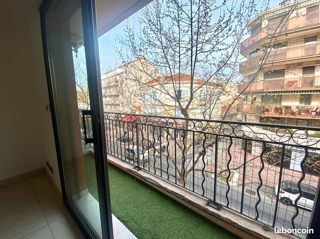 Appartement 3 pièces 64 m² · à Saint-Raphaël · 64 m² · 1 050 €/mois