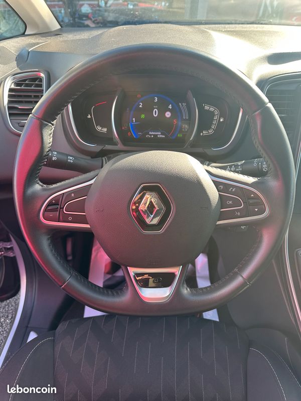 Renault Scénic 1.7 L Blue-DCi 120 CH "Limited" (image 4)