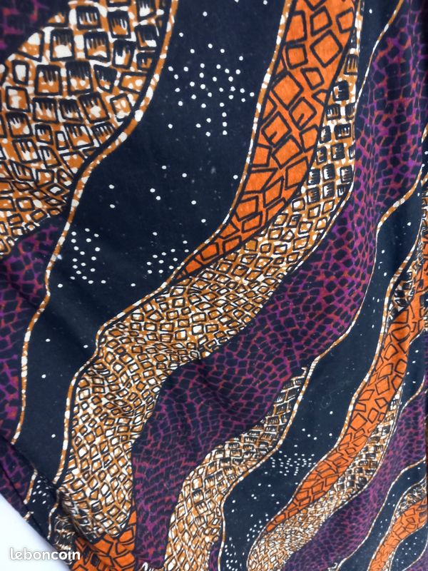 Jupe mi-longue colorée (image 6)