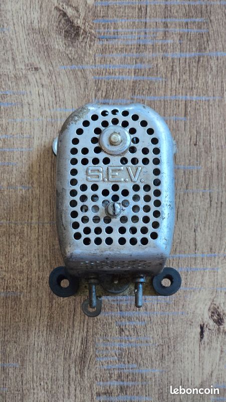 Moteur d'essuie glace 6V 2CV (image 1)