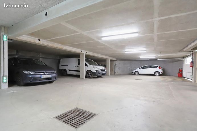 Appartement 2 pièces 50 m² — 12
