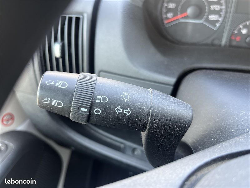 Peugeot Boxer FGN 2 PORTES LATERALES 335 L2H2 2.2 BLUEHDI 140 3T5 (image 26)