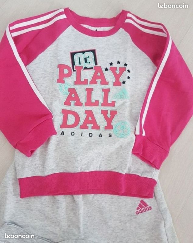 Jogging survêtement bébé fille adidas taille 2/3 ans Vêtements bébé