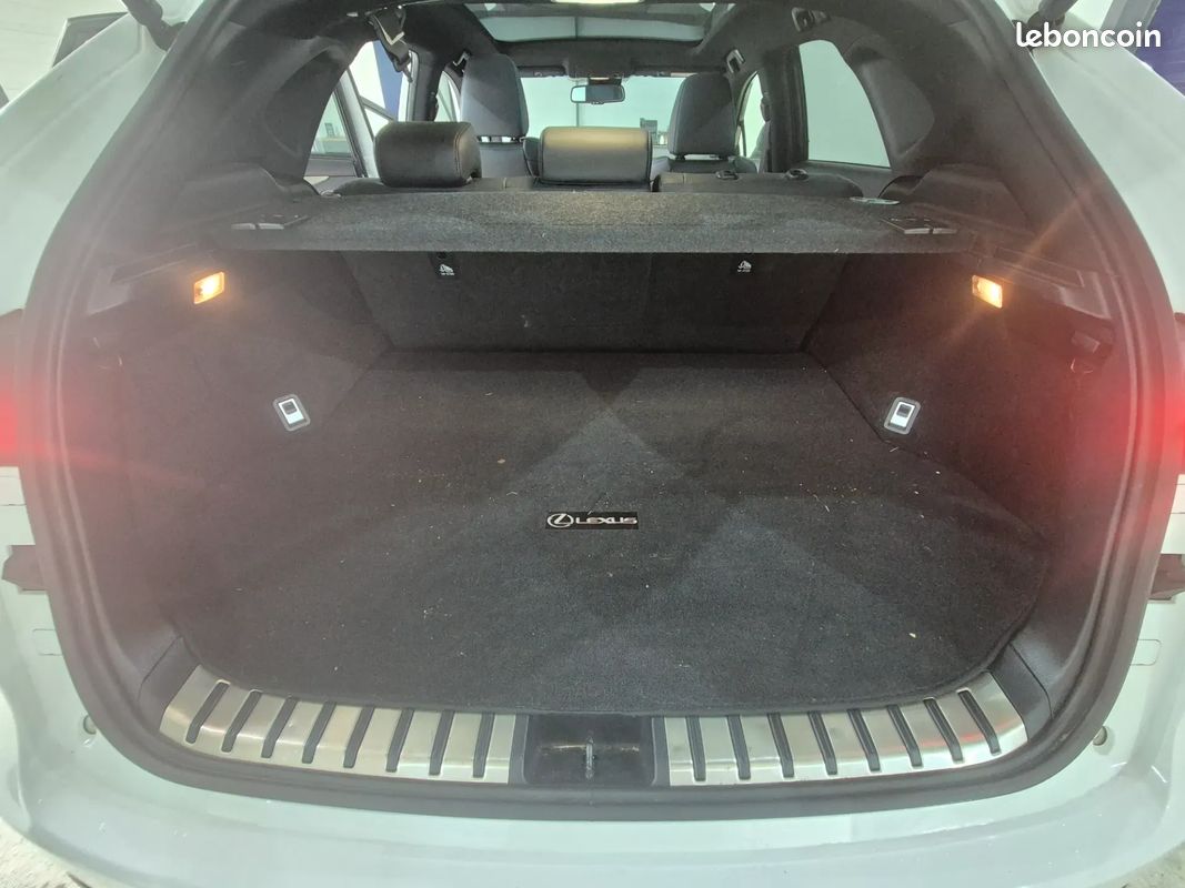 LEXUS NX 2.5 Hybrid 197ch F SPORT - 2016 - 95 000 km - CarPlay - Toit panoramique - Jantes alliage (image 20)