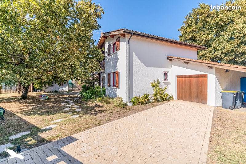 Maison 5 pièces 108 m² · à Saint-Jean-d'Illac · 108 m² · 427 384 €