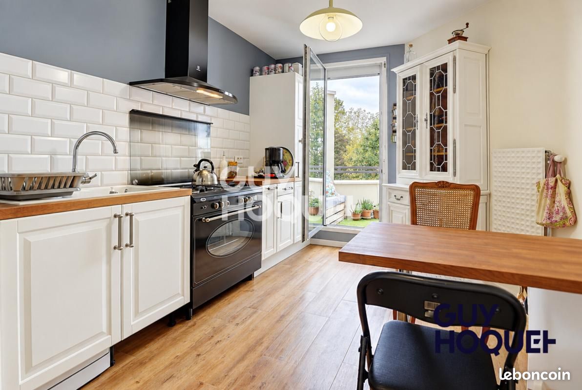 Appartement 4 pièces 99 m² · à Bourg-en-Bresse · 99 m² · 195 000 €