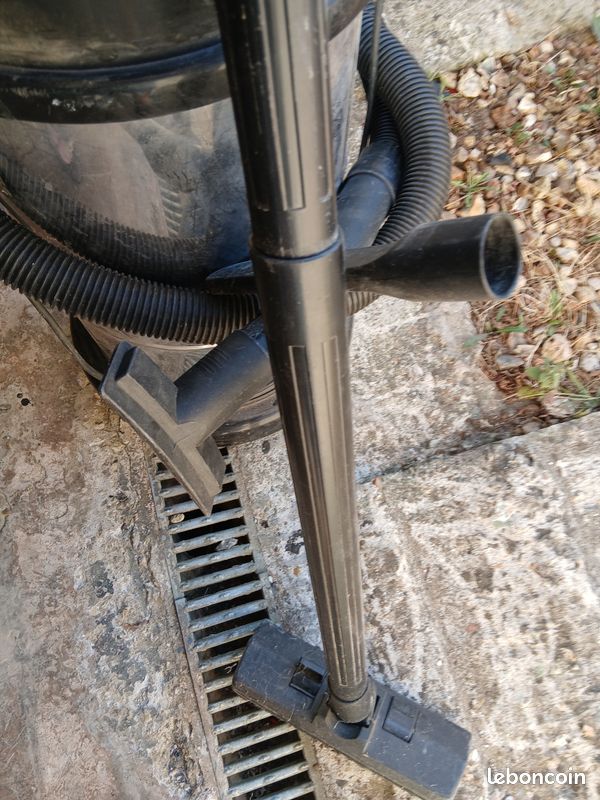 Aspirateur eau et poussiere (image 2)