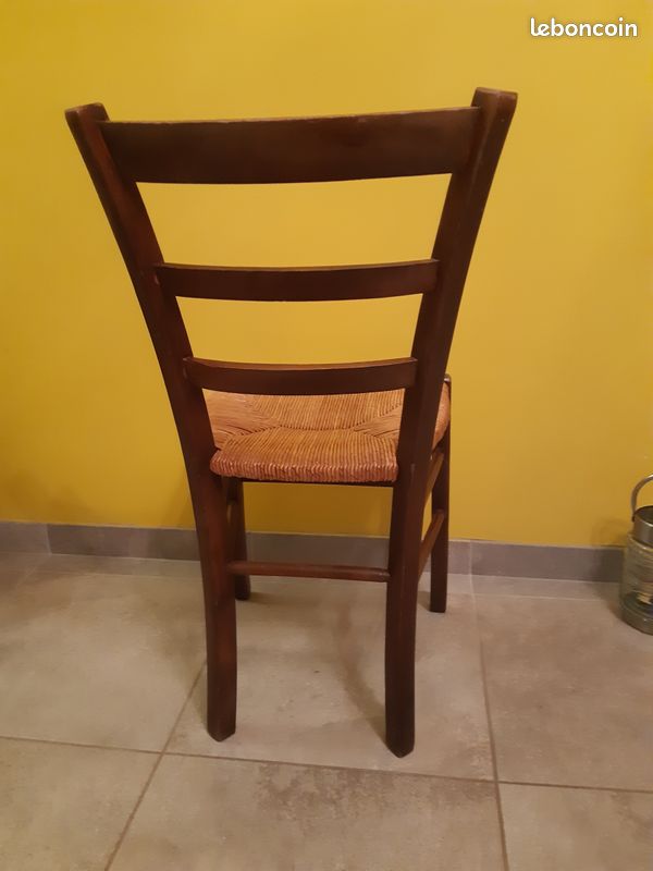 Chaise en bois (image 4)