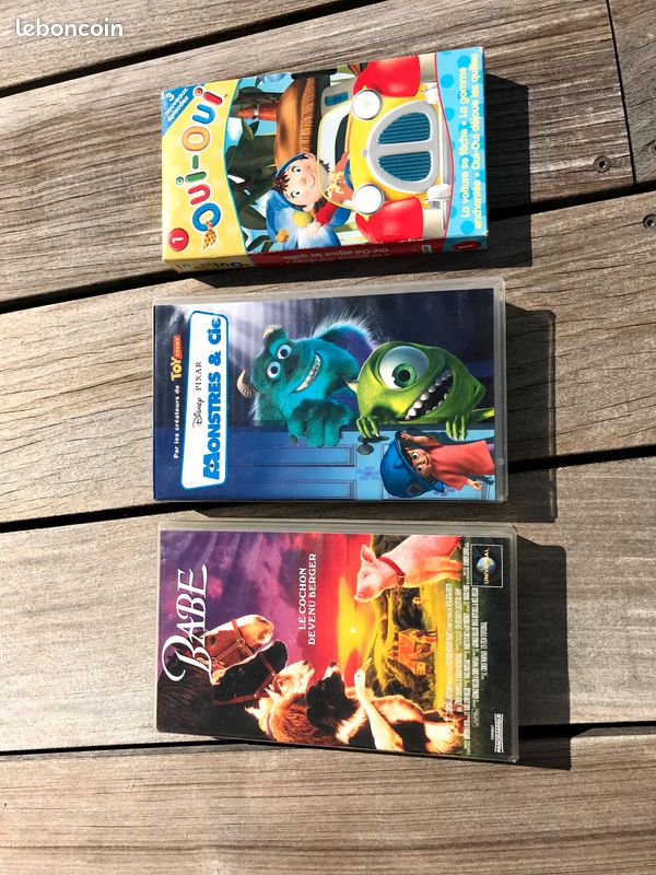 Lot de 3 VHS dessins animés Oui-Oui, Babe, Monstre et cie (image 1)