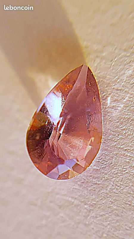 Saphir Rose/Violet clair naturel 💎 – 0,25 ct – Madagascar (Ilakaka) (image 2)