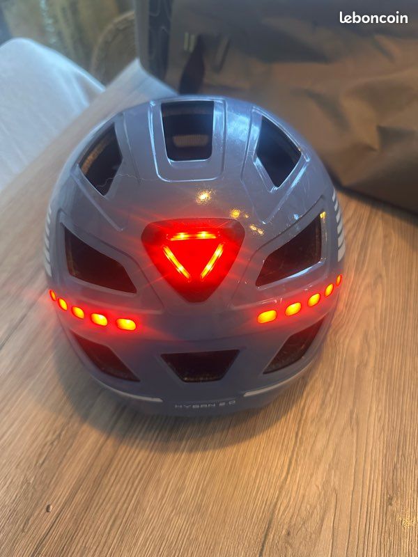 Casque vélo ABUS Hyban 2.0 LED – Bleu (image 4)