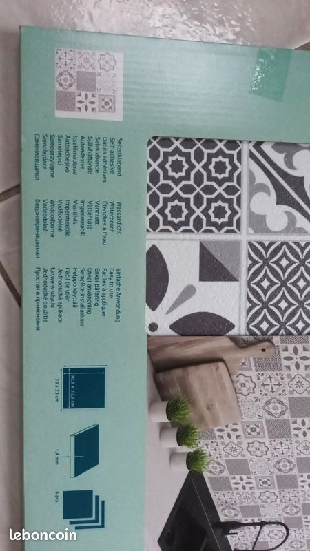 Credence adhesive (image 2)
